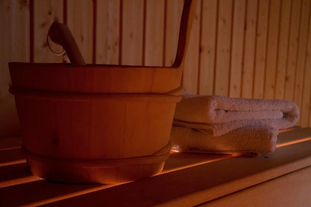 Kidron B & B & The Old Manse Guesthouse Blackwaterfoot エクステリア 写真